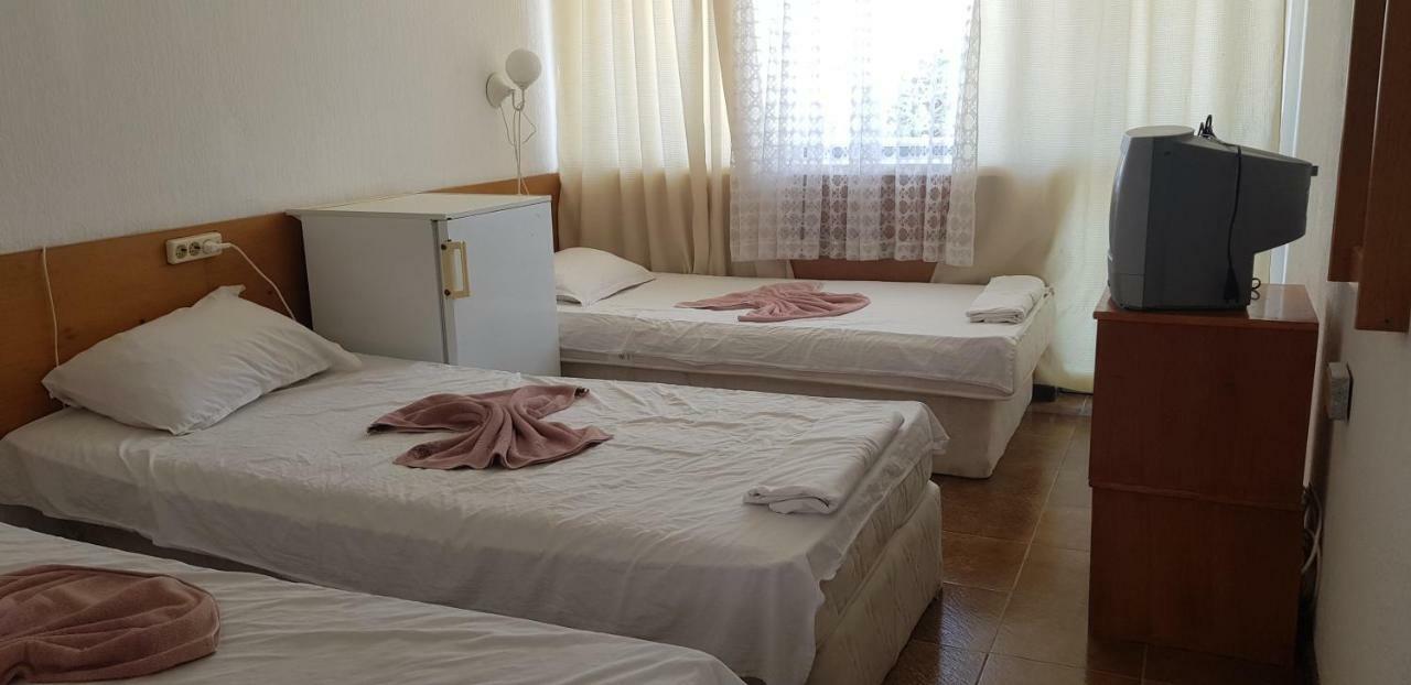 Hotel Phoenix Kranevo Bagian luar foto
