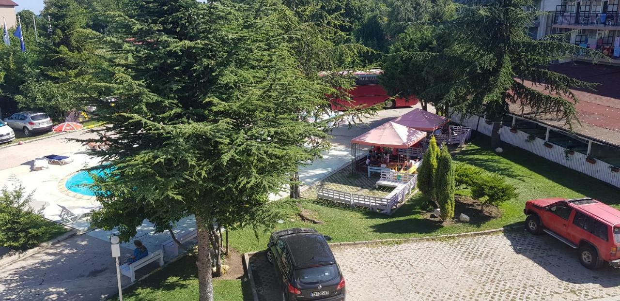 Hotel Phoenix Kranevo Bagian luar foto